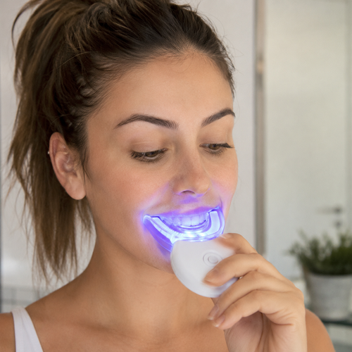 VIORÉ™ Kit Blanqueador Dental LED 7 en 1